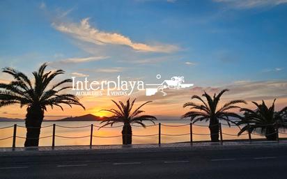 Vista exterior de Apartament en venda en La Manga del Mar Menor amb Aire condicionat, Moblat i Alarma