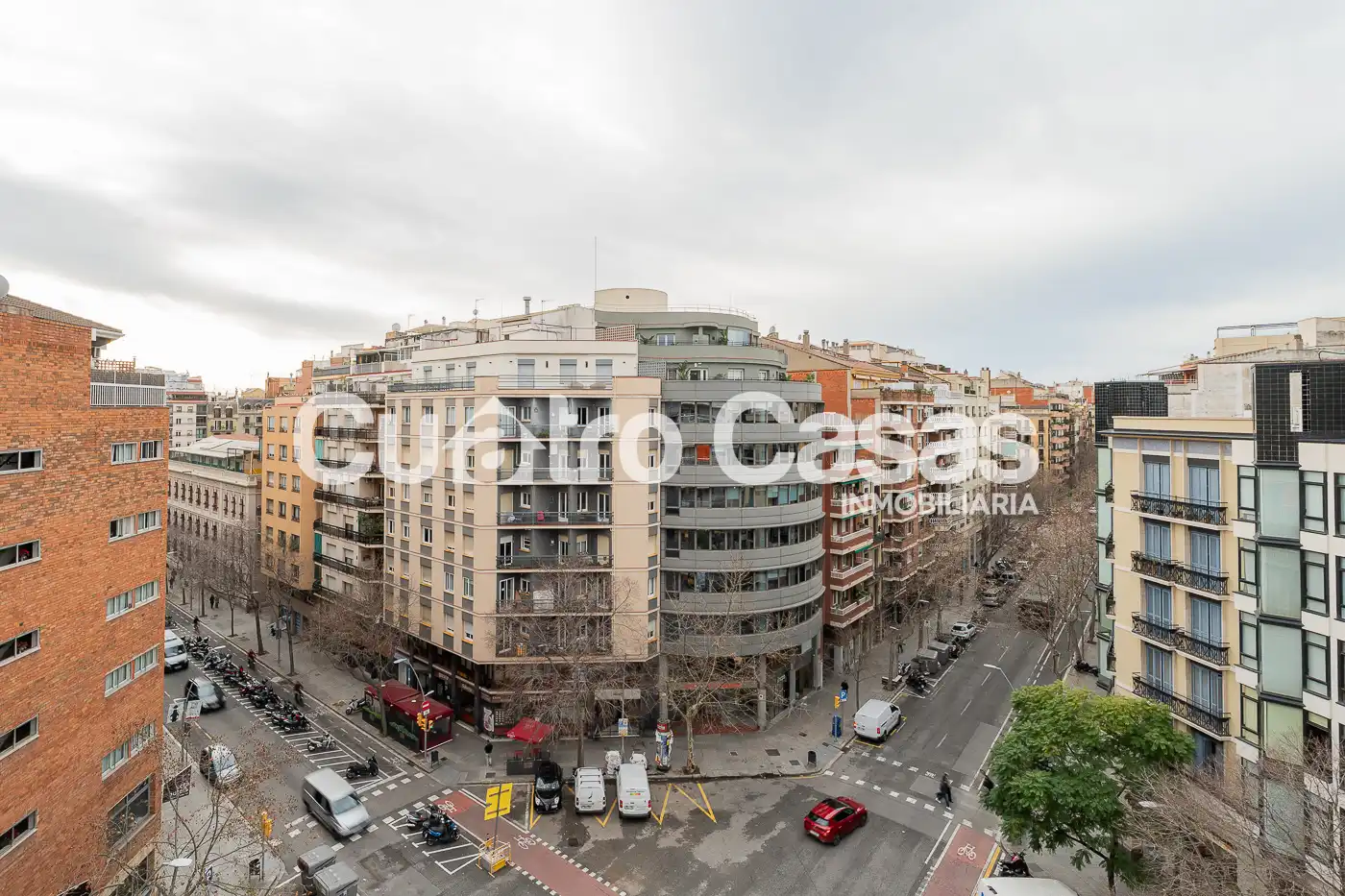 Vista exterior de Pis en venda en Barcelona amb Aire condicionat, Calefacció i Terrassa