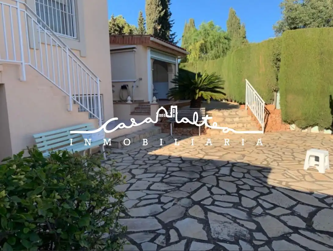 Vista exterior de Casa o chalet en venta en La Nucia con Aire acondicionado, Jardín privado y Trastero