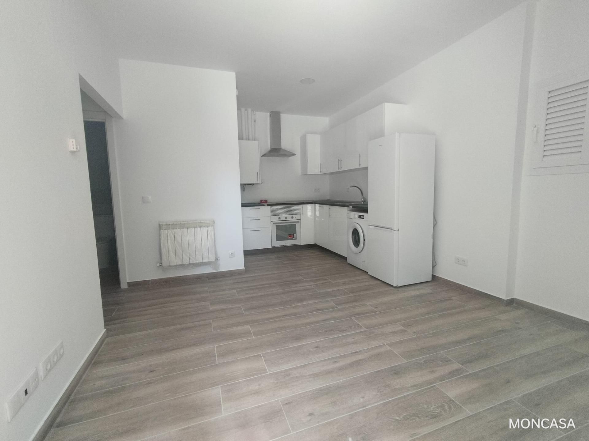 Cuina de Apartament de lloguer en Valladolid Capital amb Calefacció