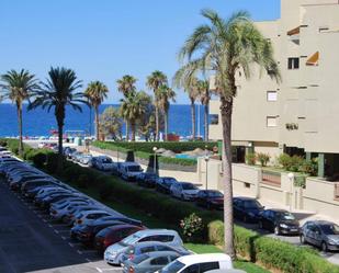 Vista exterior de Apartament de lloguer en Salobreña amb Terrassa i Piscina