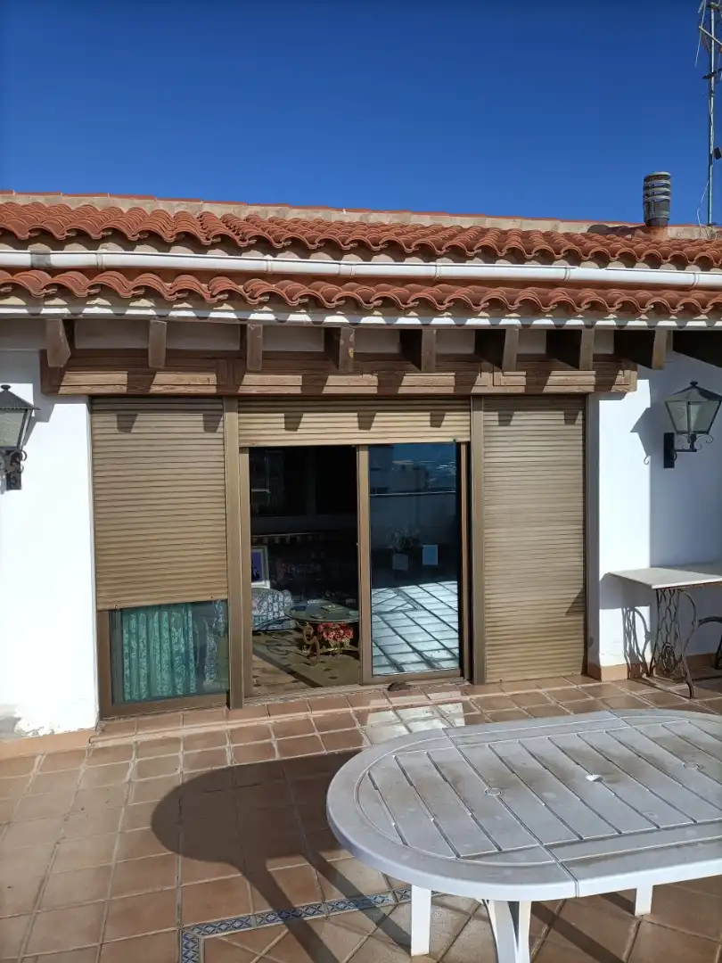 Vista exterior de Ático en venta en Segorbe con Parquet, Terraza y Amueblado