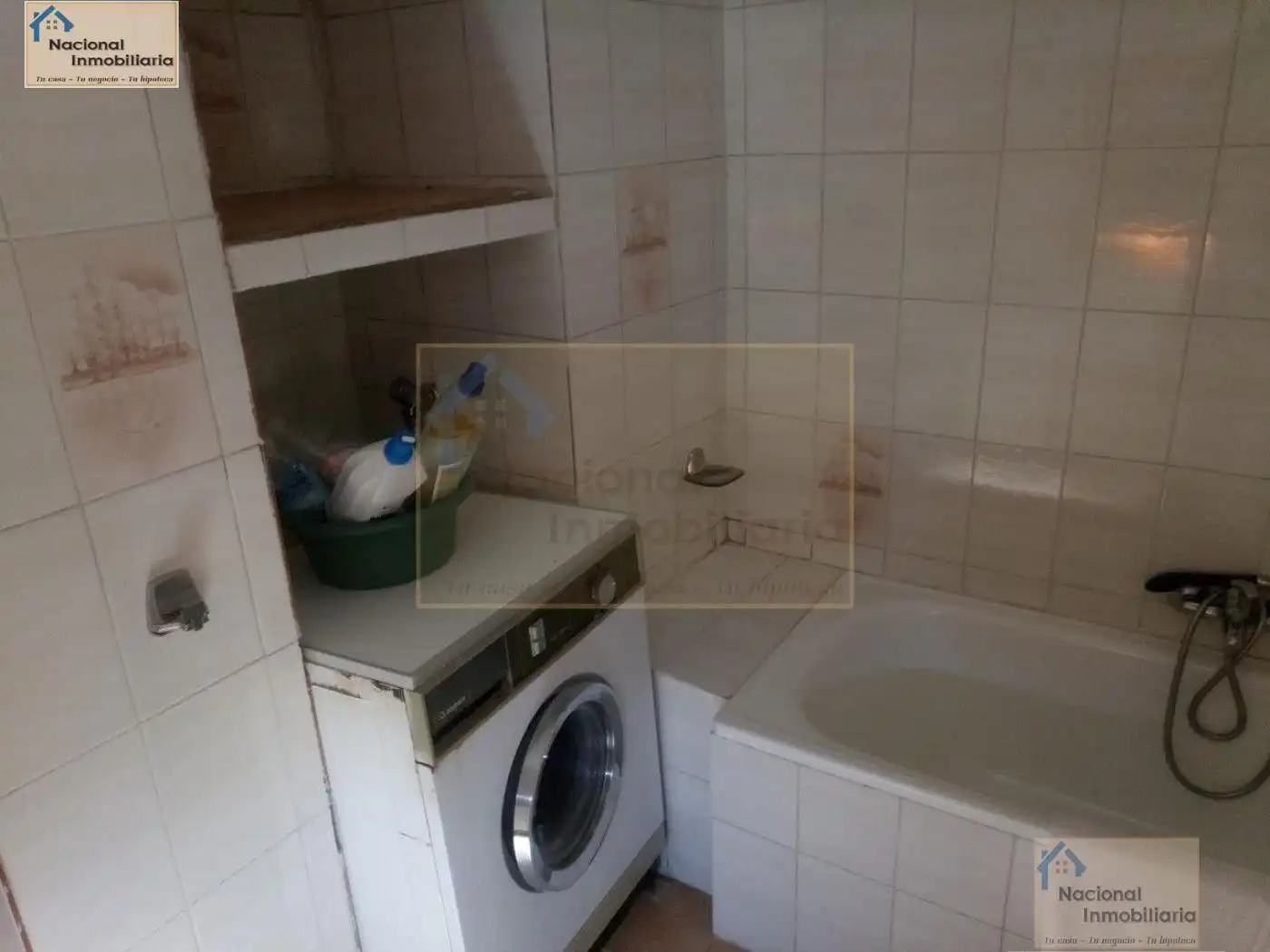 Bany de Casa o xalet en venda en Torre Val de San Pedro amb Calefacció, Moblat i Alarma