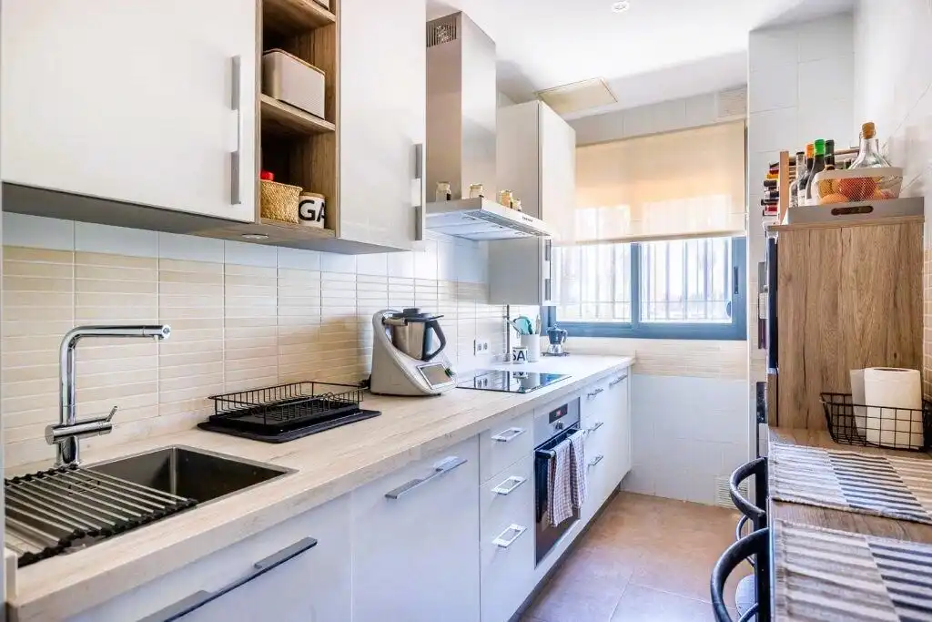 Küche von Wohnung zum Verkauf in Sevilla mit Klimaanlage