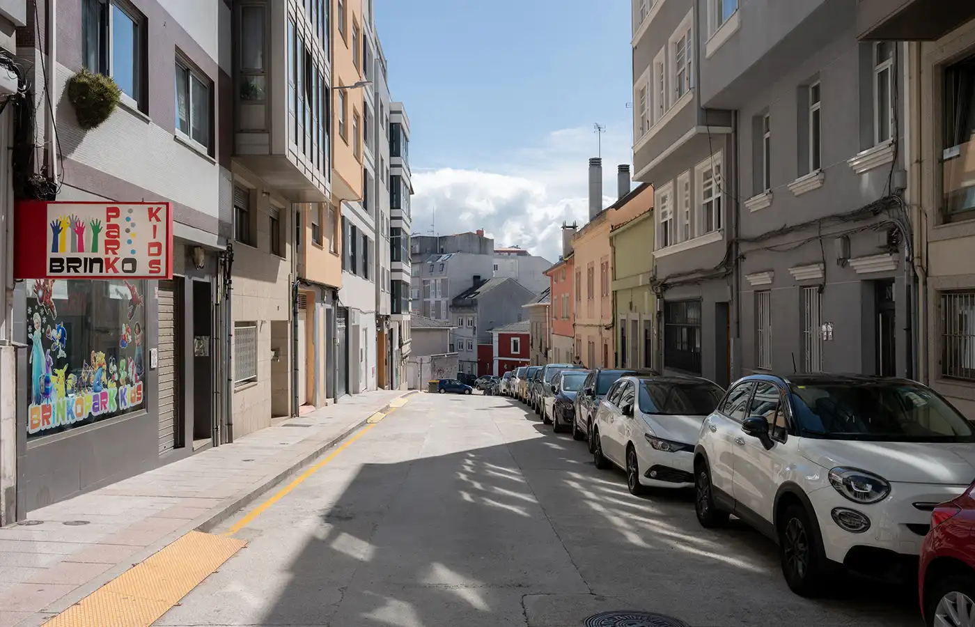 Vista exterior de Pis en venda en A Coruña Capital  amb Calefacció, Parquet i Traster