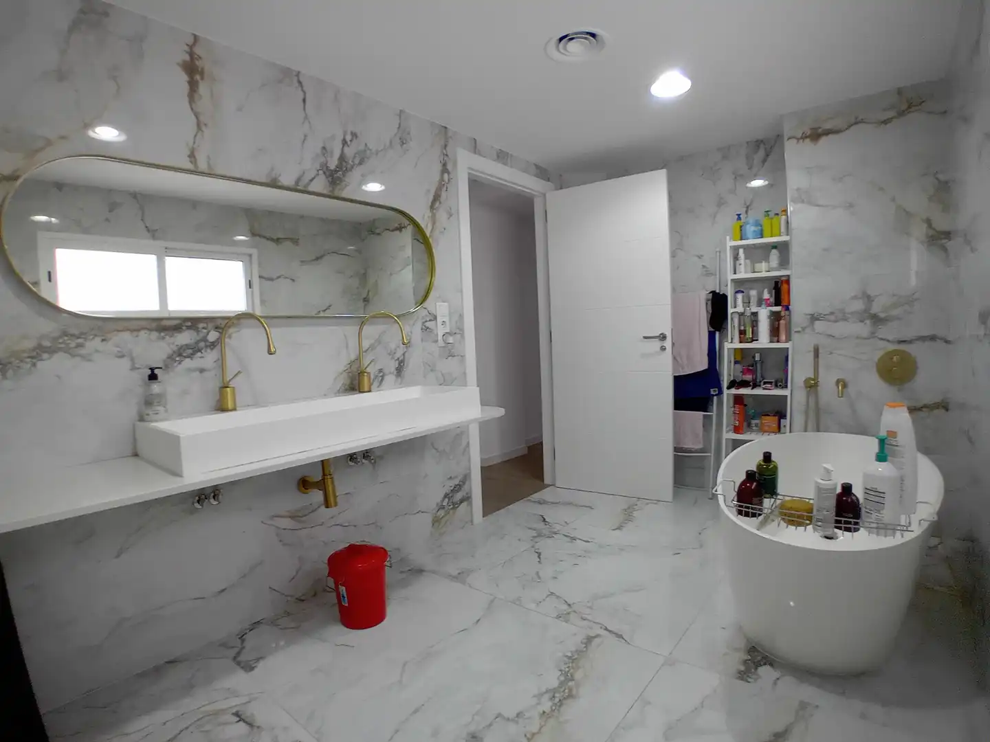 Bathroom of Houses for sale in Aldaia, Valencia