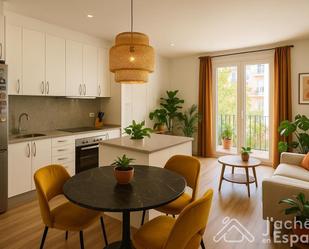 Cuina de Apartament en venda en  Barcelona Capital amb Aire condicionat, Parquet i Moblat