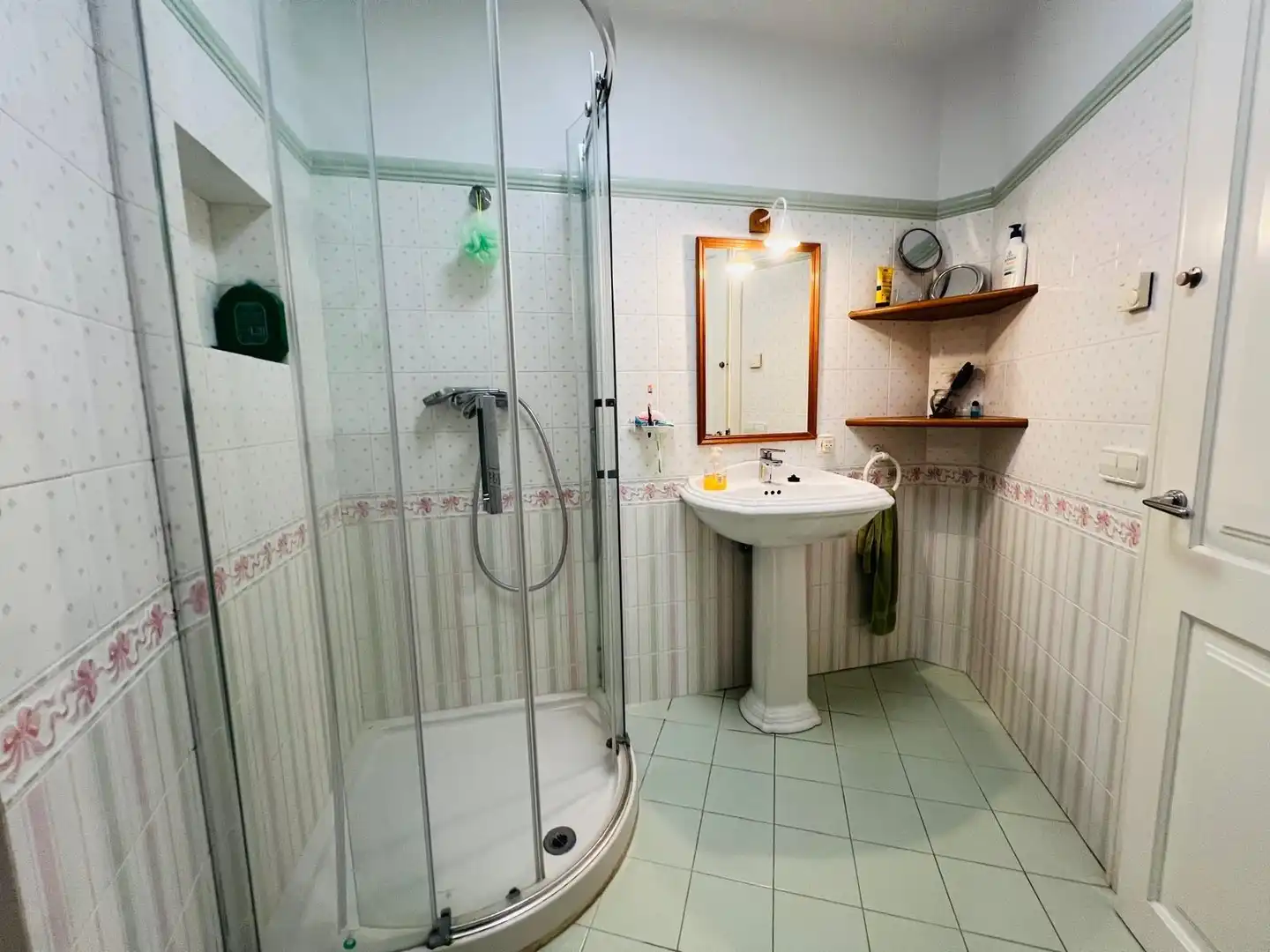 Bathroom of Houses for sale in Maó  with Heating and Swimming Pool