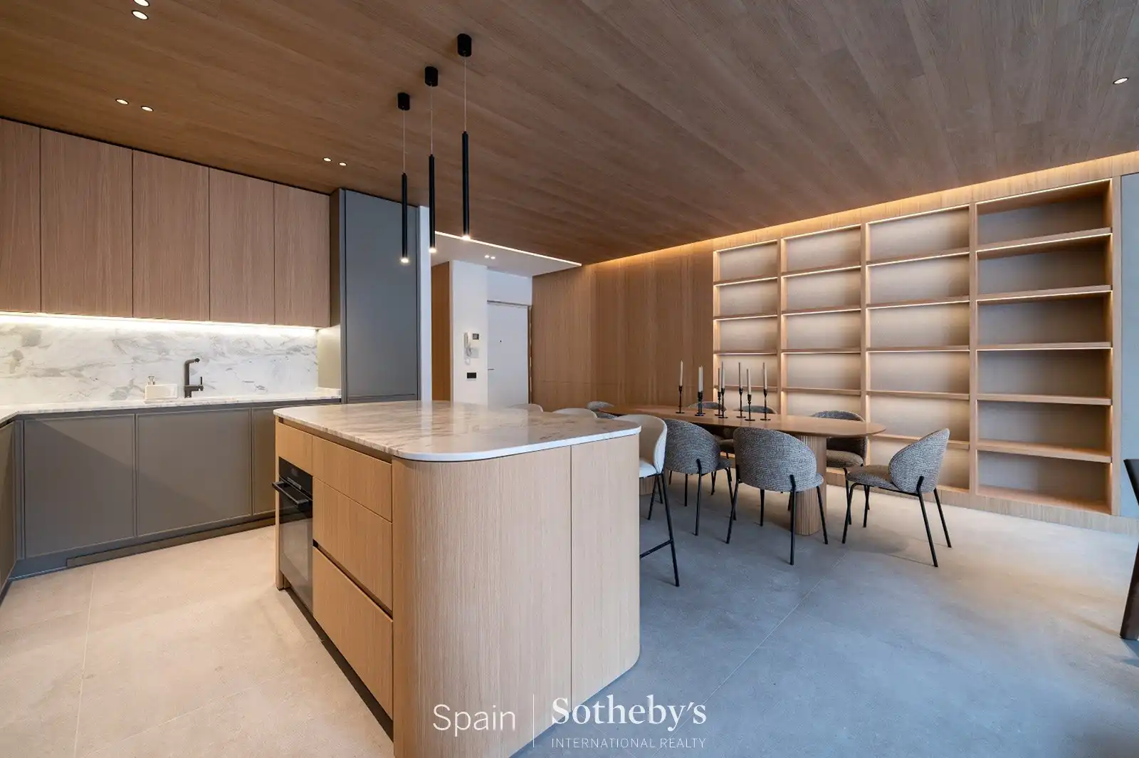 Cuina de Apartament en venda en Madrid amb Aire condicionat, Calefacció i Terrassa