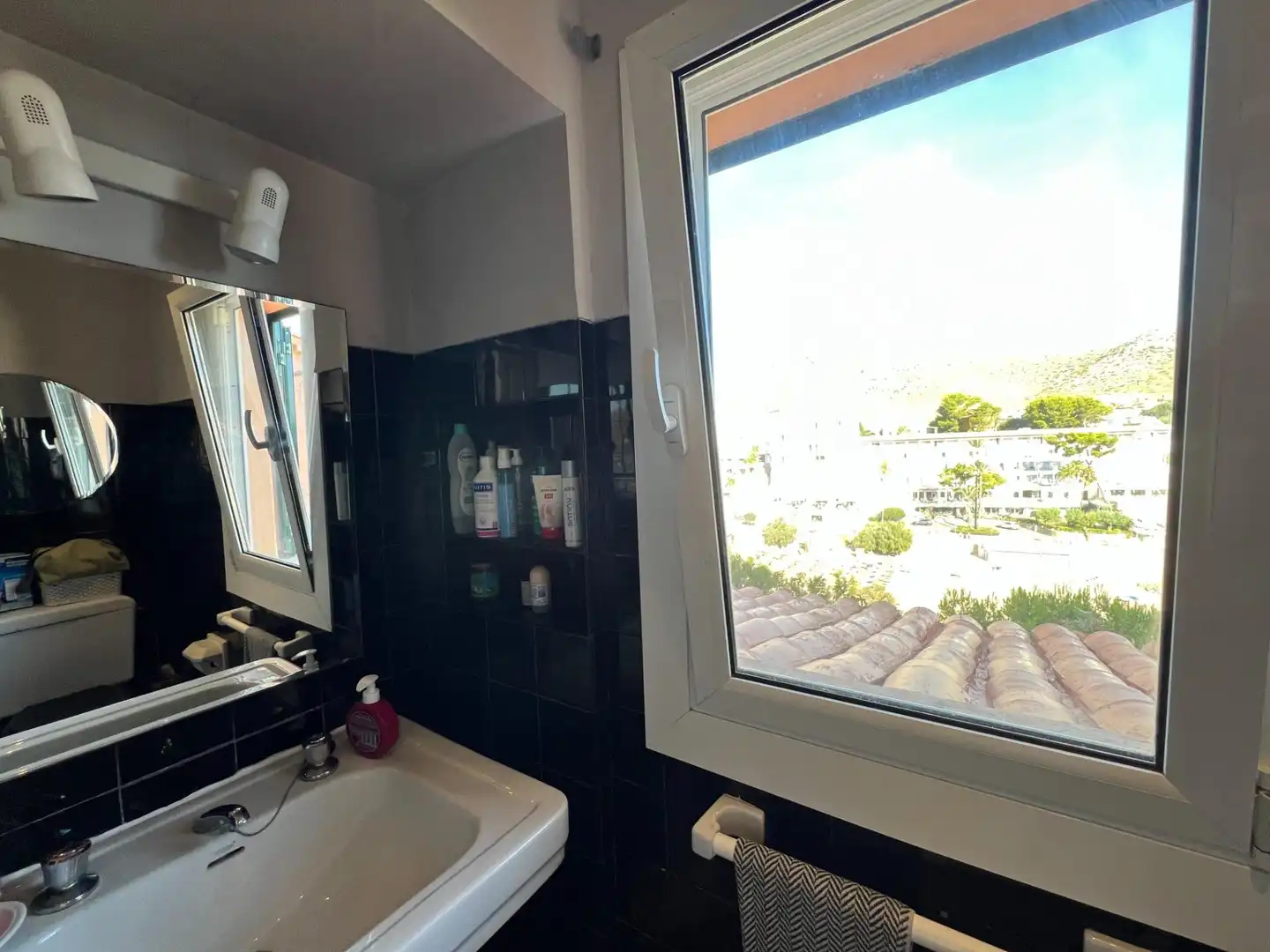 Bathroom of Houses for sale in Pollença  with Air Conditioner, Private garden and Terrace