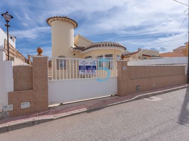 Casa en venta en Orihuela Costa