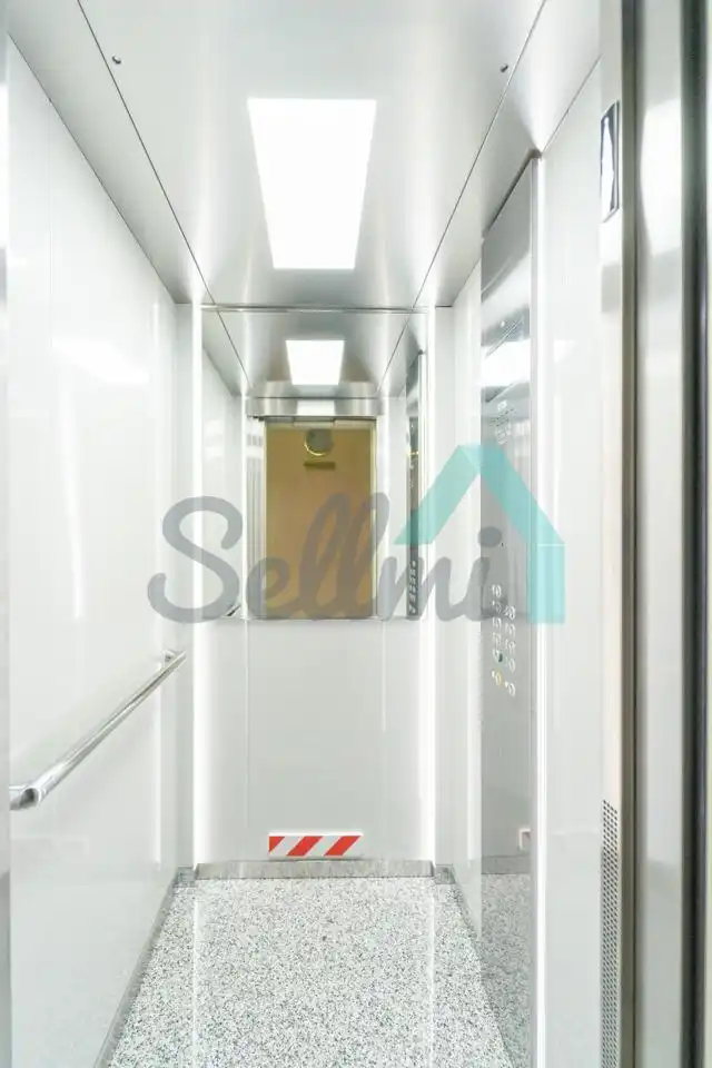 Piso en venta en Oviedo  con Calefacción, Terraza y Trastero
