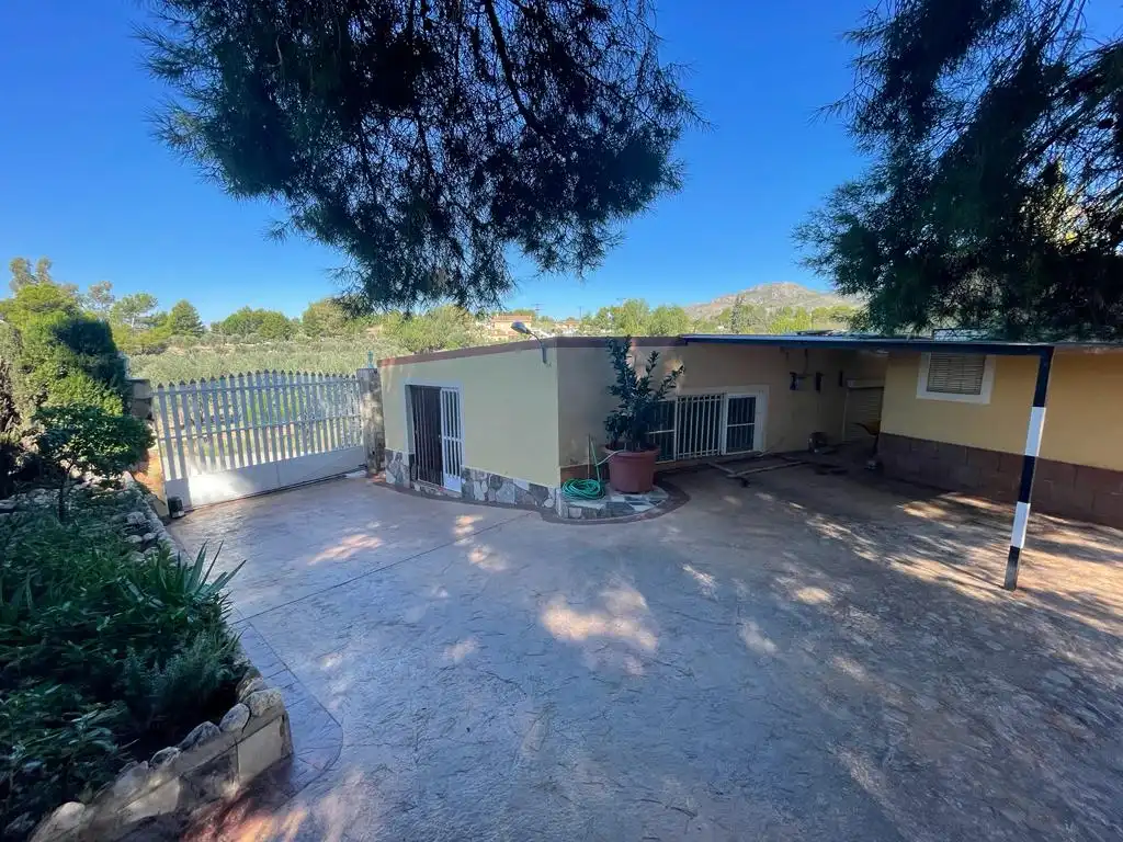 House with pool for sale in Polígono 2, imagen 3