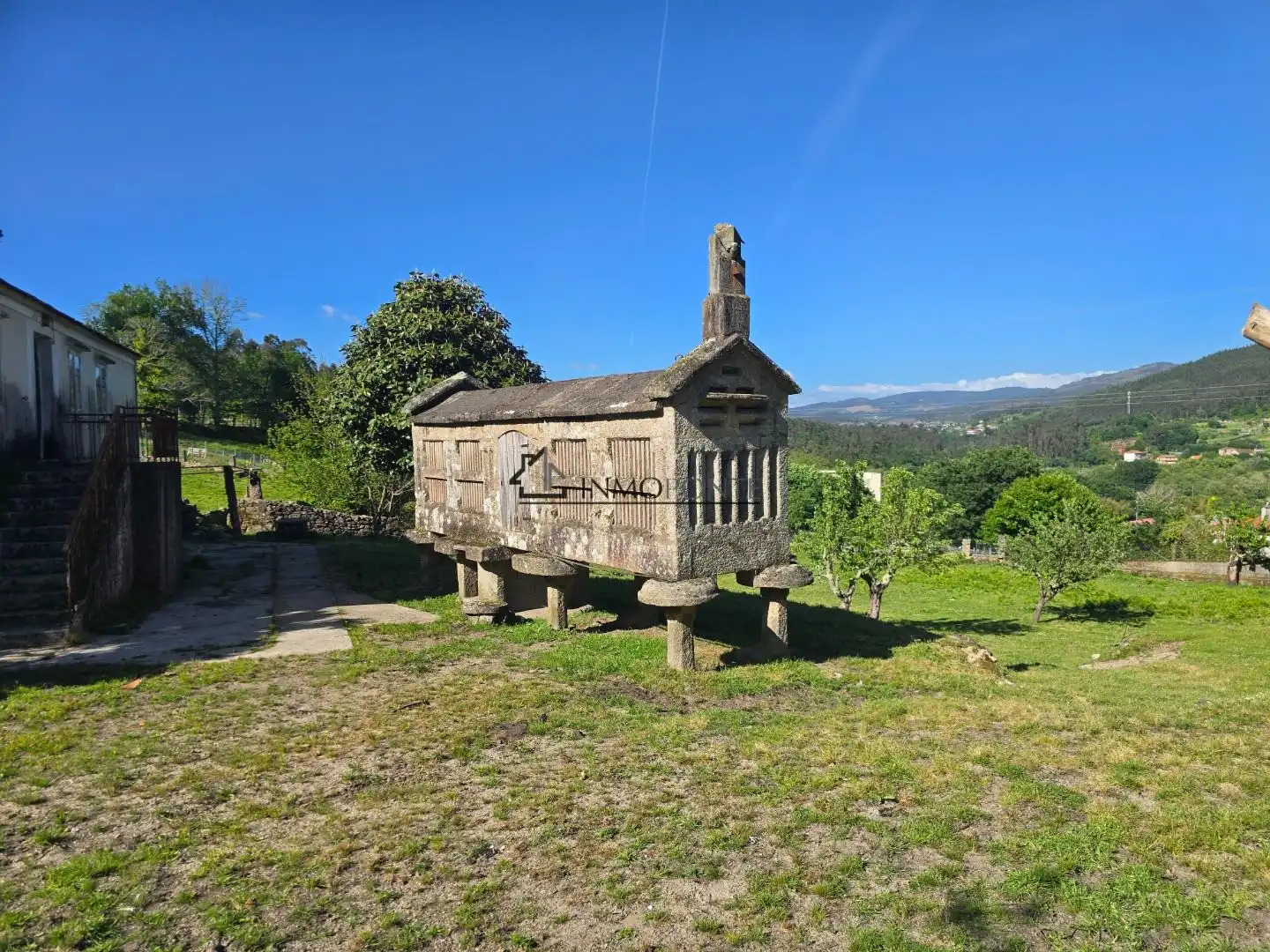 Vista exterior de Casa o xalet en venda en Pontevedra Capital  amb Jardí privat