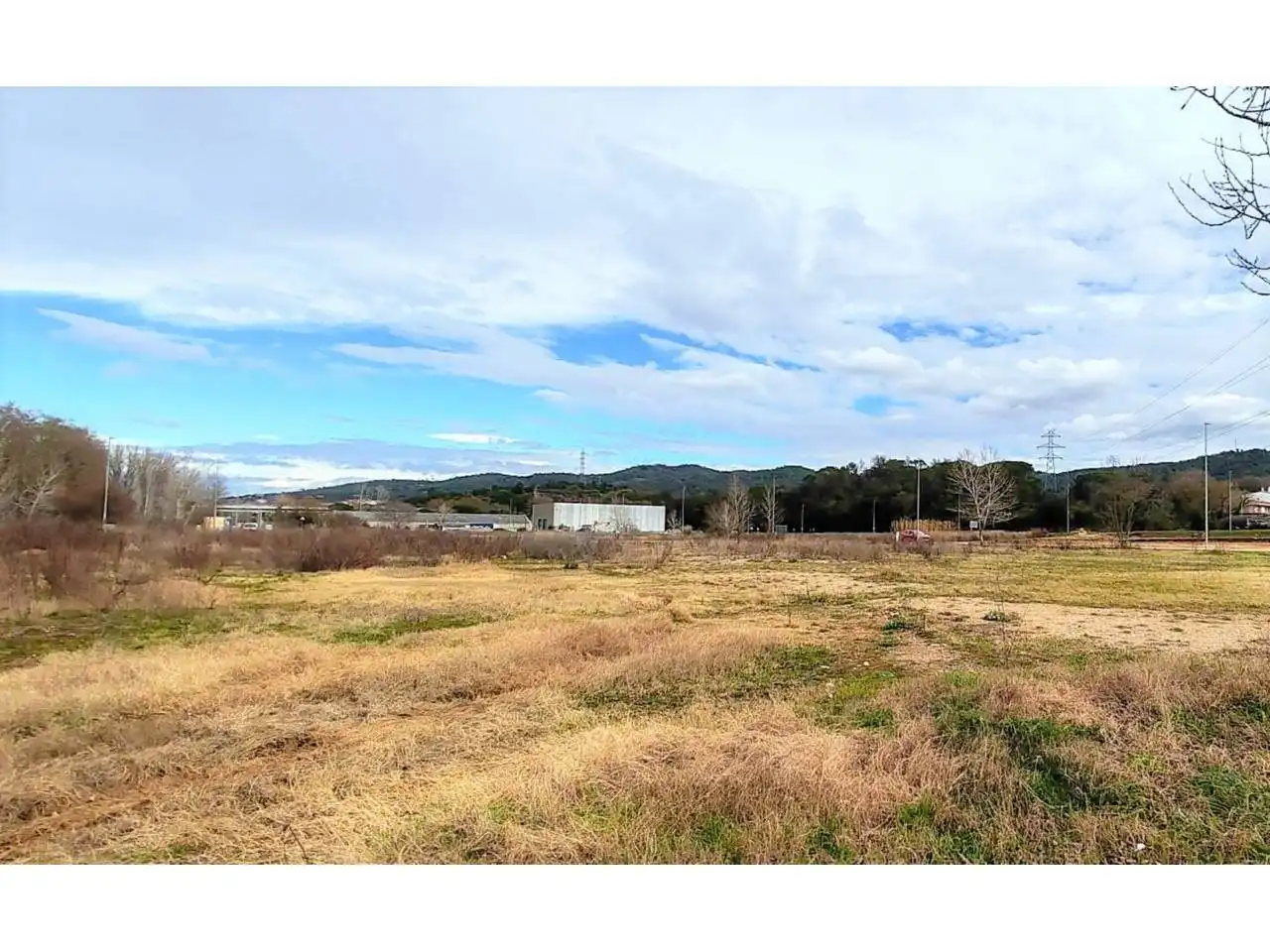 Terreny industrial en venda en Quart