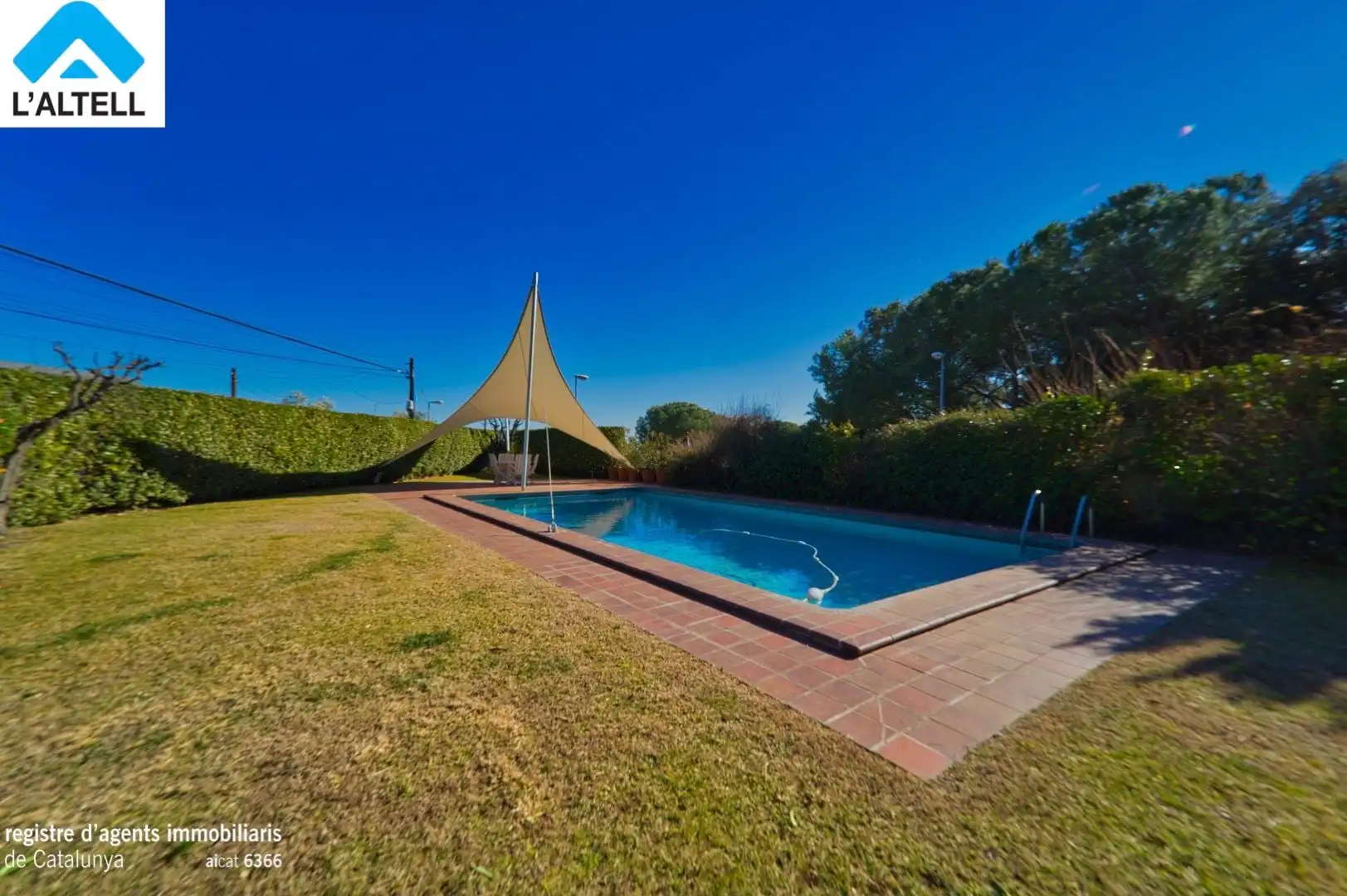 Piscina de Casa o xalet en venda en L'Ametlla del Vallès amb Aire condicionat, Calefacció i Jardí privat