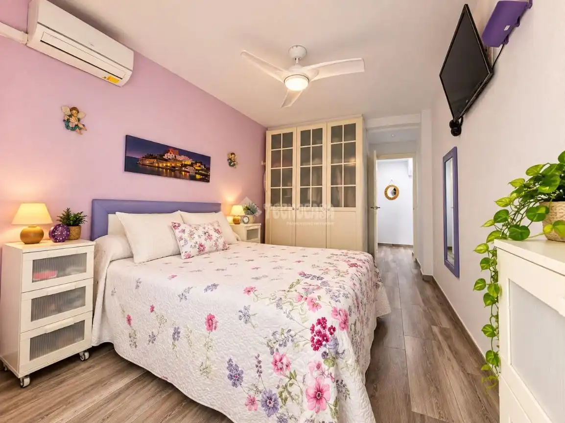 Habitación de Piso en venta en Alicante / Alacant con Aire acondicionado