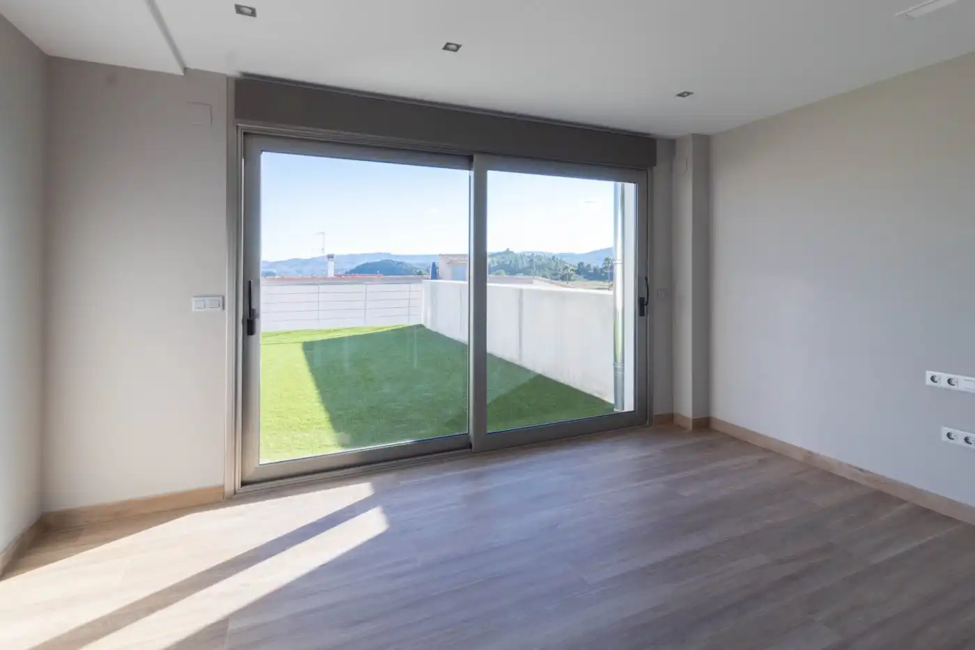 Bedroom of Houses for sale in Turís  with Air Conditioner, Heating and Private garden
