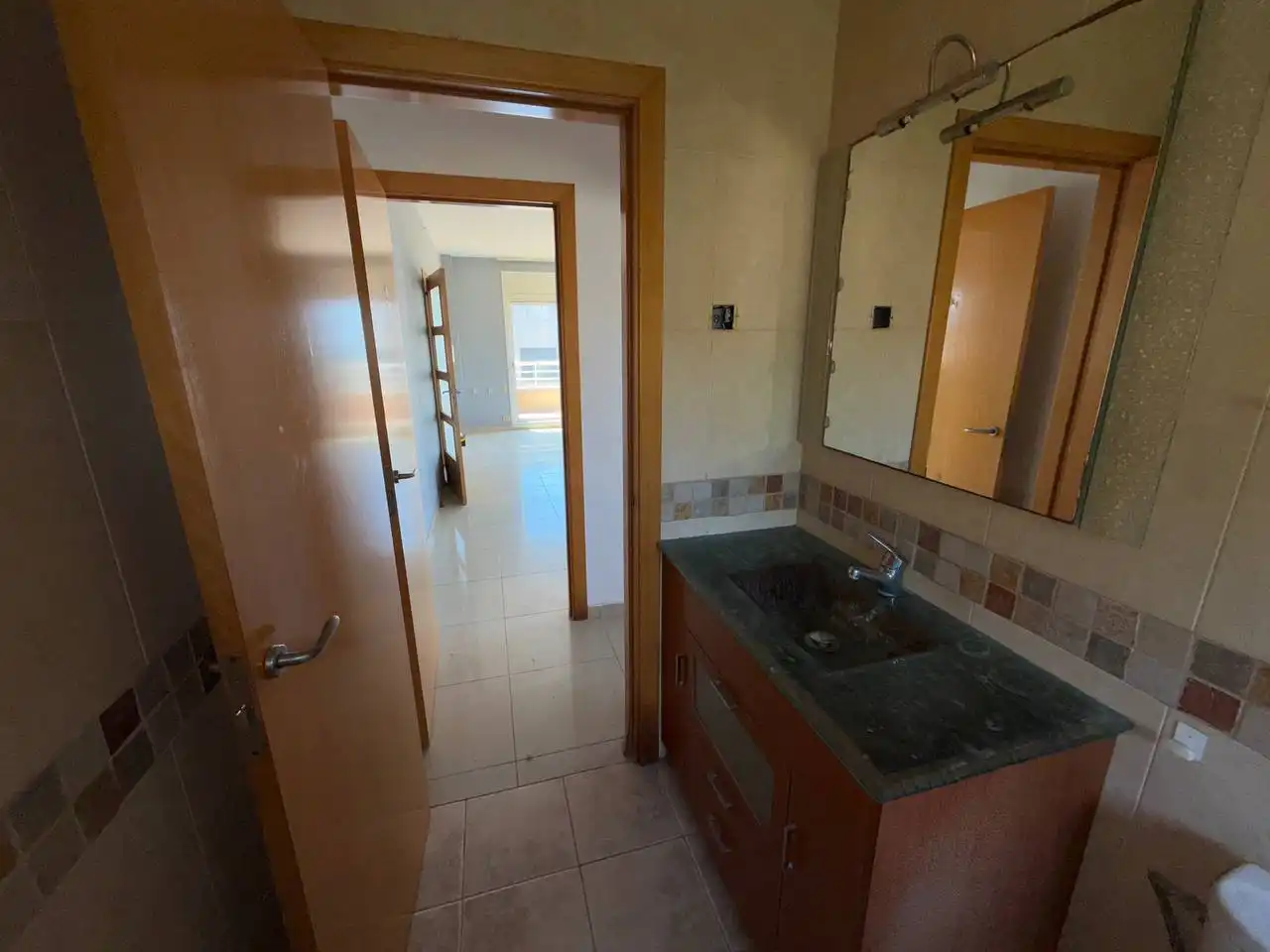 Villa zum Verkauf in Av Santa María de Montserrat, imagen 3