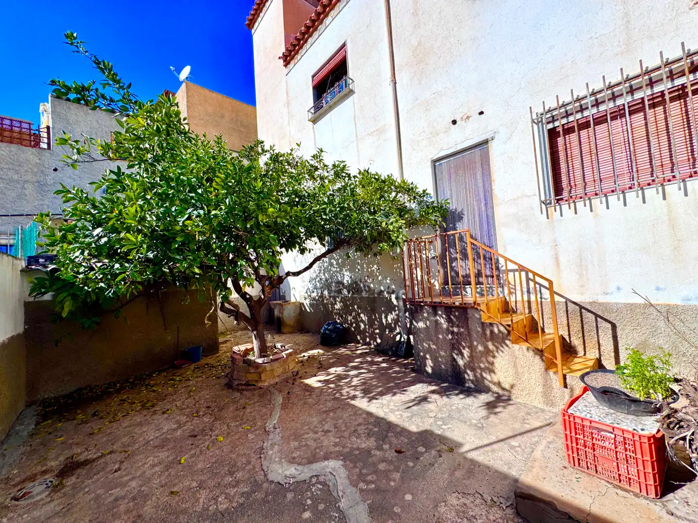 Exterior view of Houses for sale in Adra  with Terrace, Storage room and Furnished