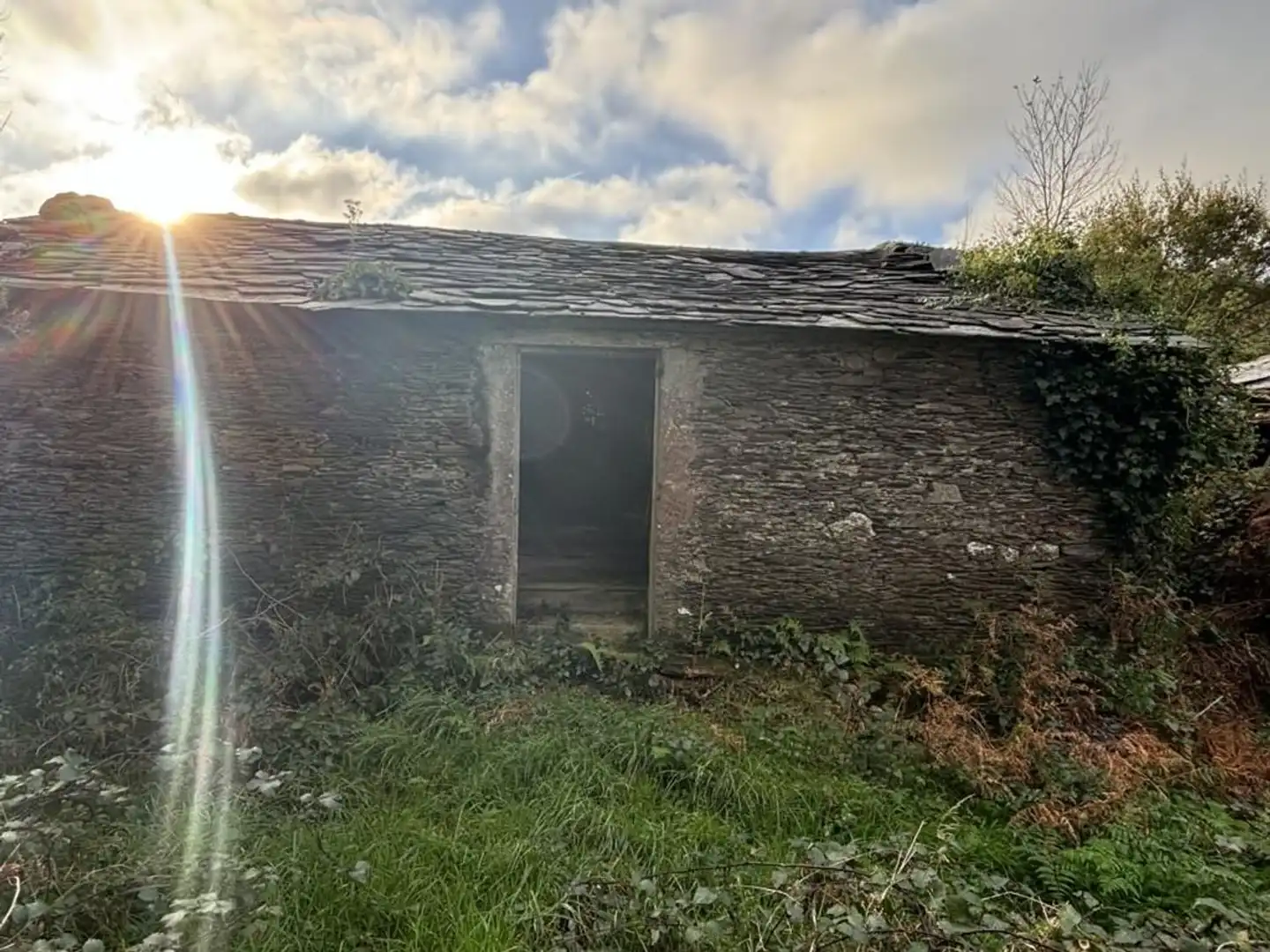 Vista exterior de Finca rústica en venda en Ortigueira amb Jardí privat, Terrassa i Traster