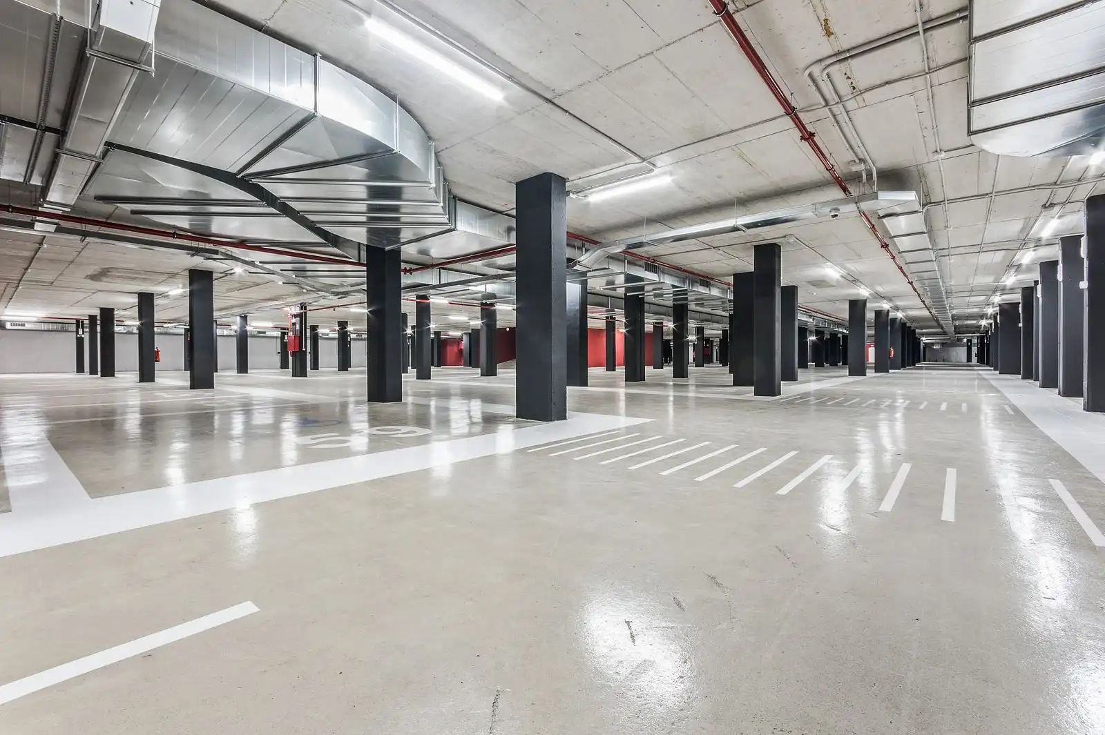 Parking de Piso en venta en Barcelona con Aire acondicionado, Calefacción y Terraza