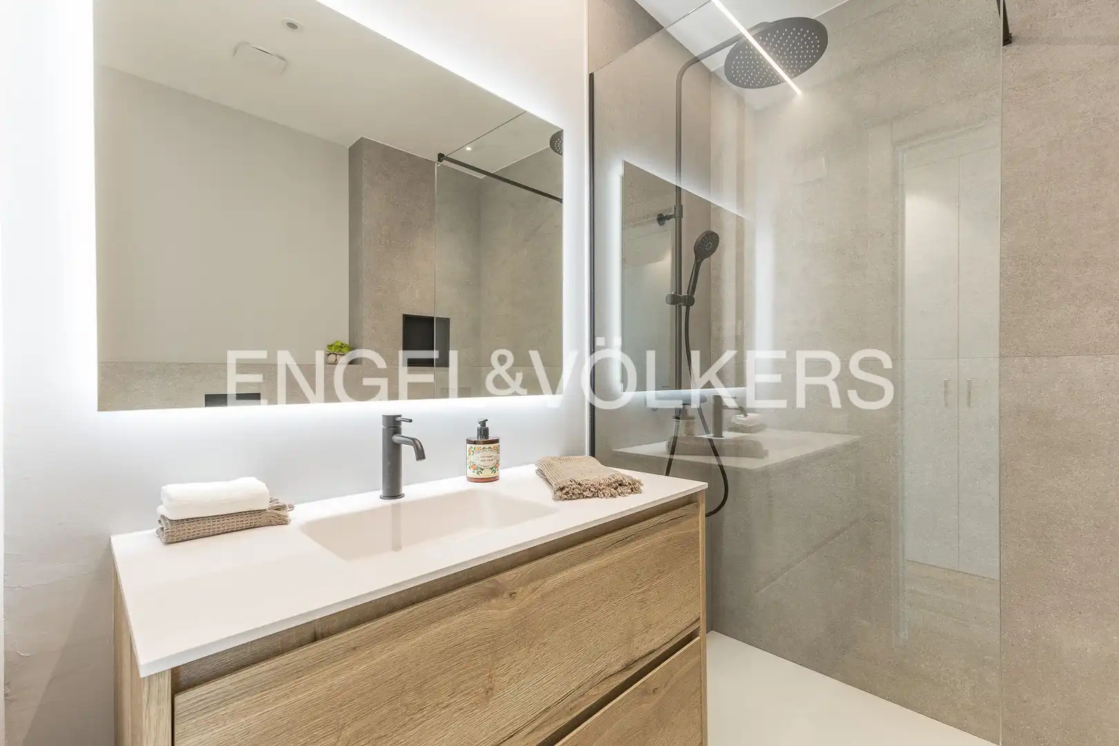Baño de Casa o chalet en venta en Sitges con Aire acondicionado, Calefacción y Jardín privado
