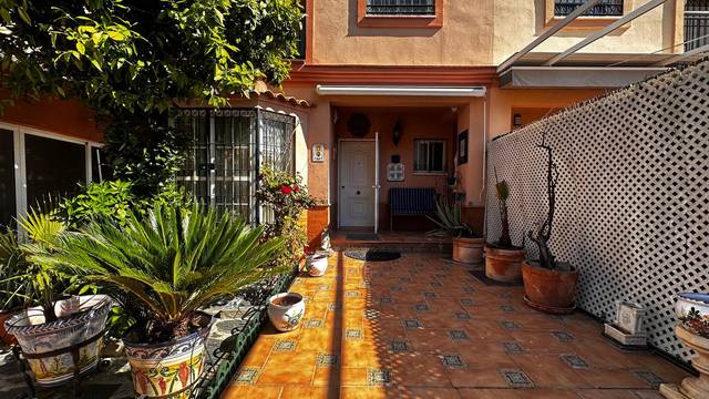 Casa adosada en Venta en Aljamar