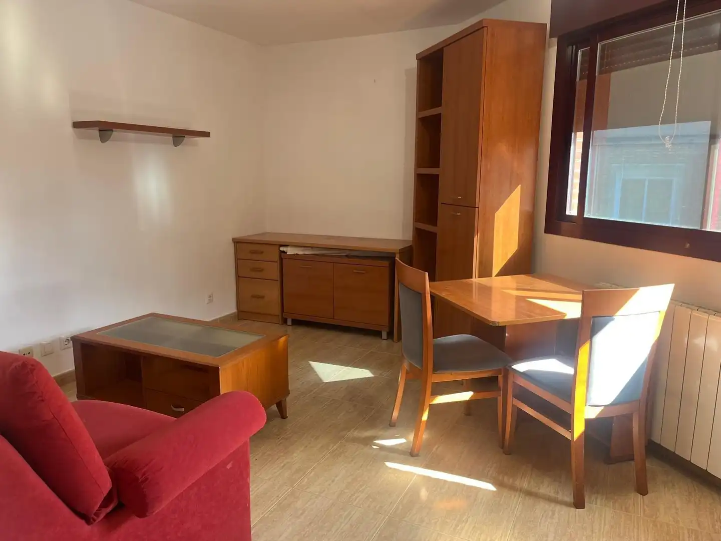 Sala d'estar de Pis de lloguer en  Zaragoza Capital amb Aire condicionat, Calefacció i Moblat