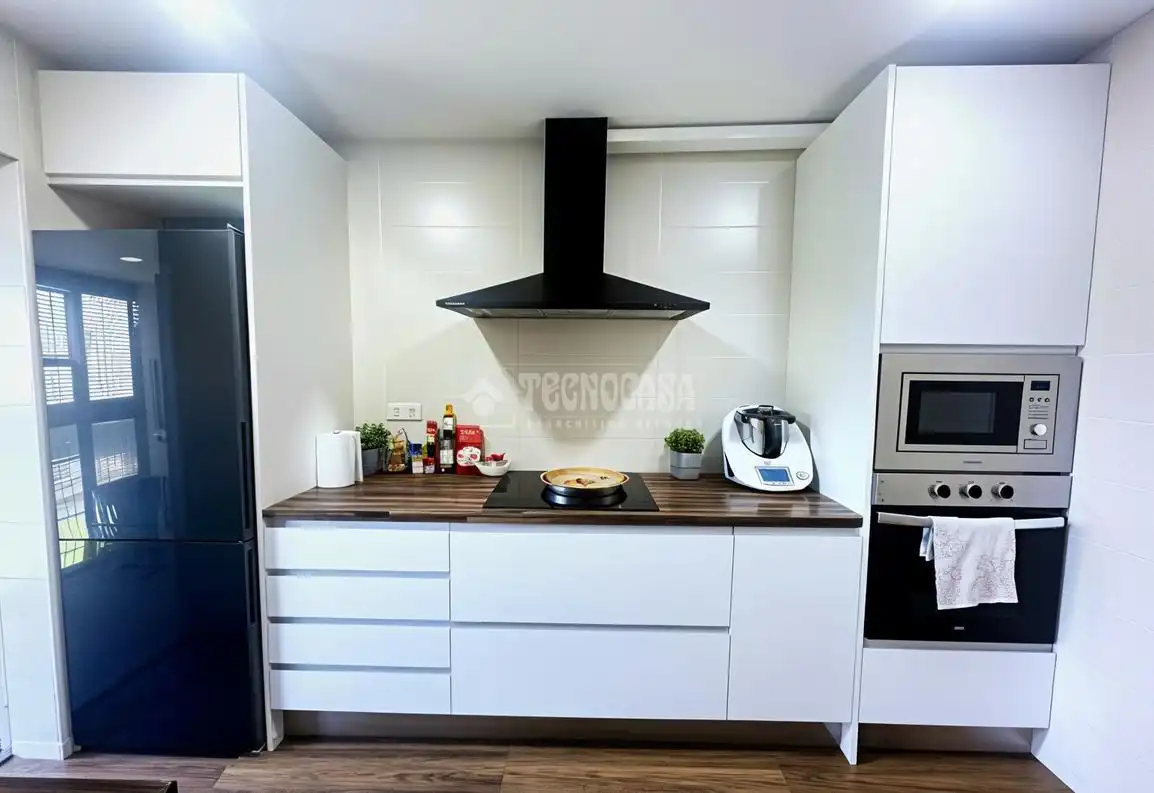 Kitchen of Detached homes for sale in Móstoles  with Heating, Private garden and Community pool