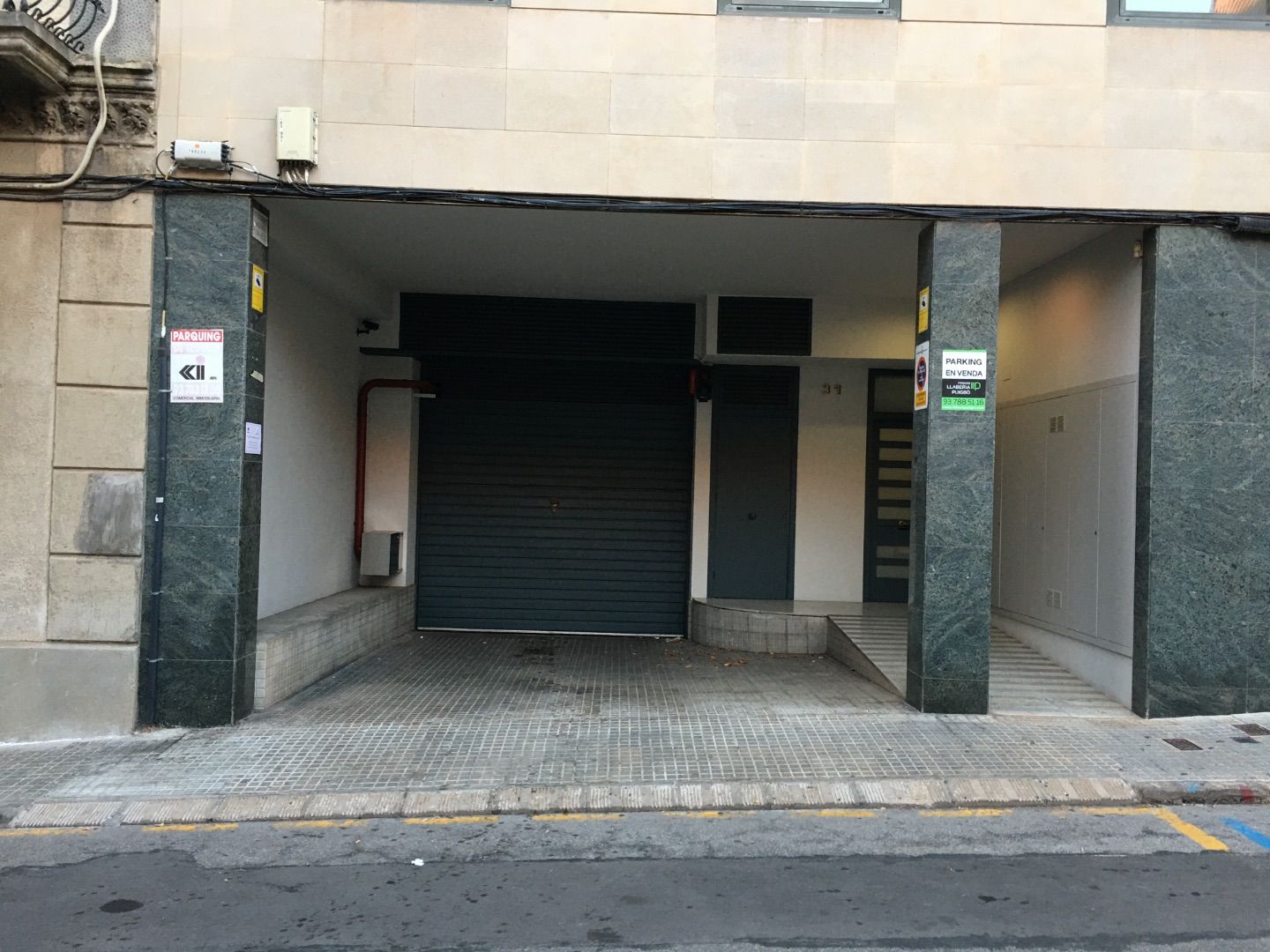 Parking of Garage for rent in Terrassa