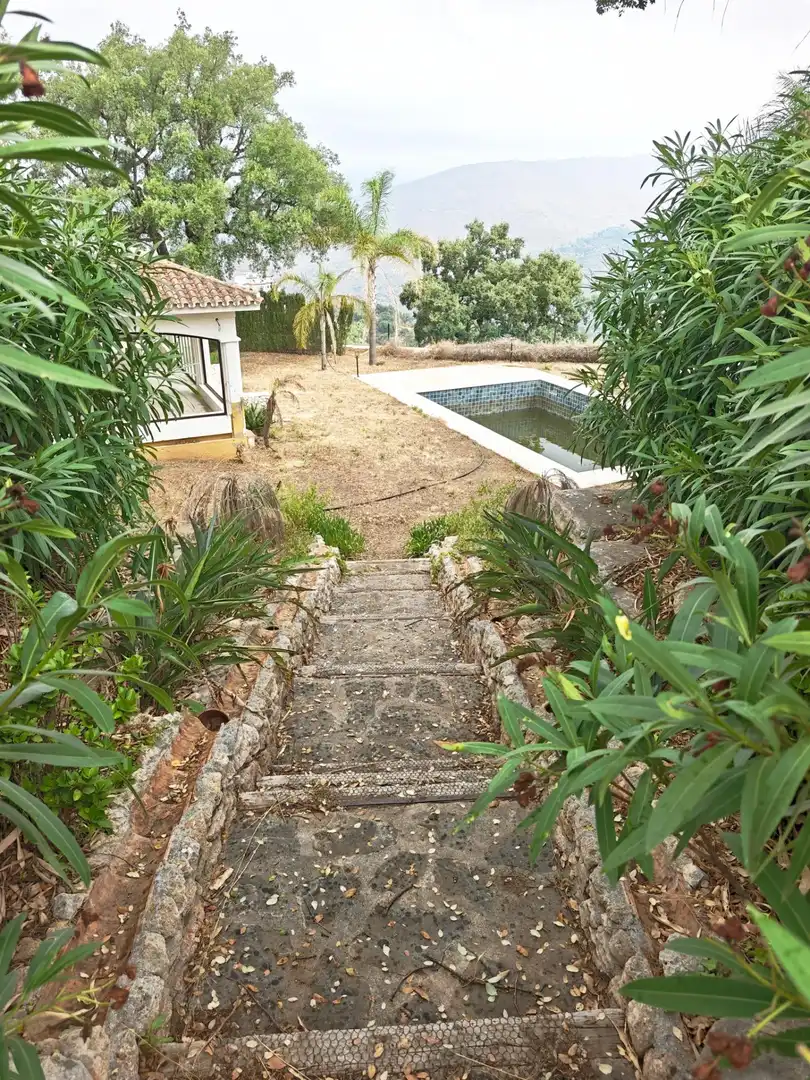 Detached house with pool for sale in Urbanizacion La Mairena, imagen 25