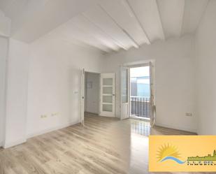 Living room of Flat for sale in  Cádiz Capital  with Air Conditioner and Balcony