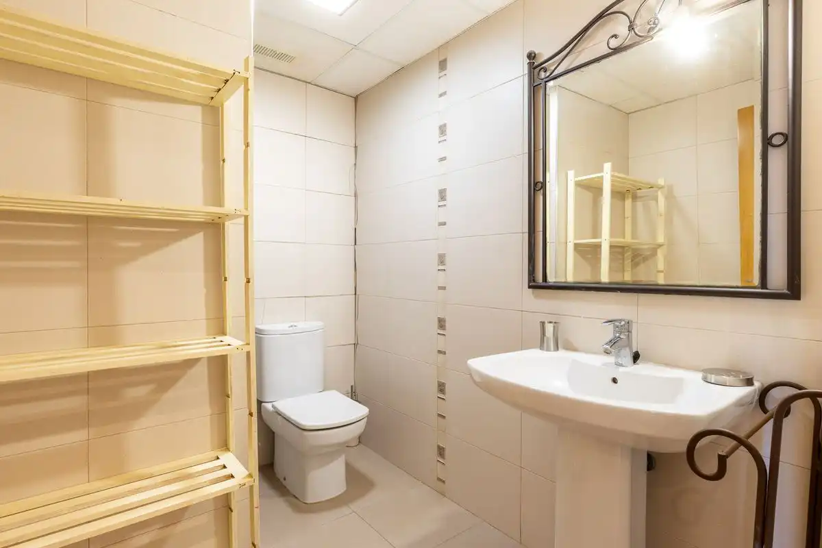 Bathroom of Houses for sale in Chiva  with Heating, Private garden and Storage room
