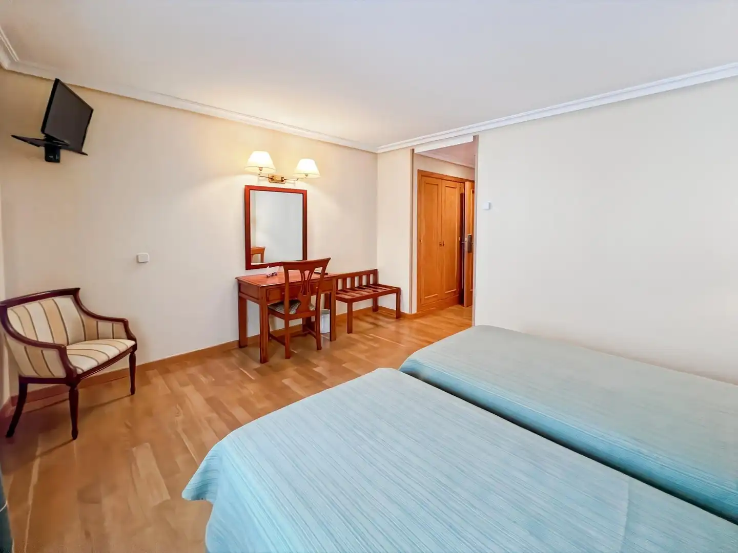 Bedroom of Country homes for sale in Buitrago del Lozoya  with Air Conditioner and Alarm