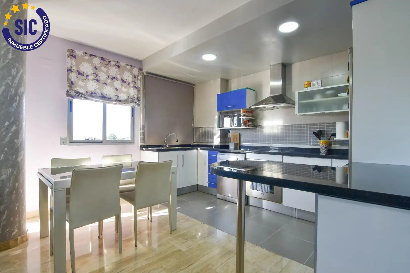 Cocina de Dúplex en venta en Catarroja con Aire acondicionado, Calefacción y Trastero