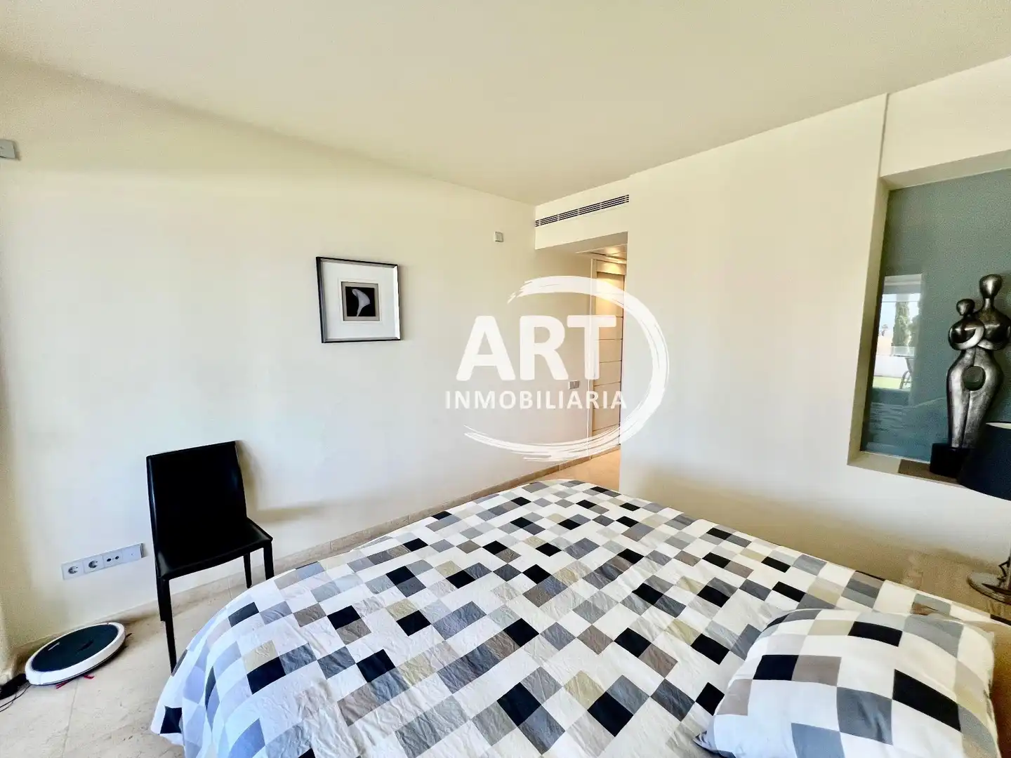 Dormitori de Apartament en venda en Benahavís amb Aire condicionat, Calefacció i Jardí privat