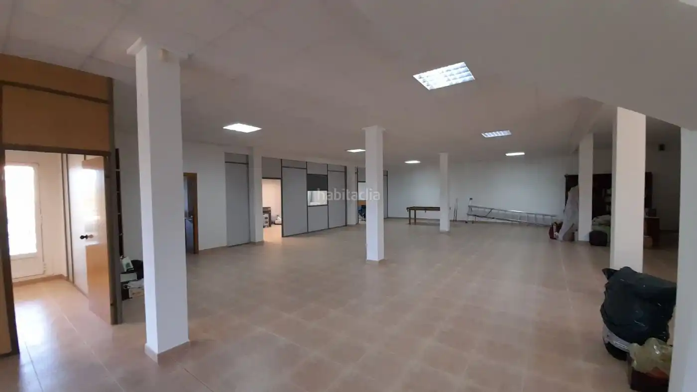 Büro zur Miete in Camí del Planet 49
