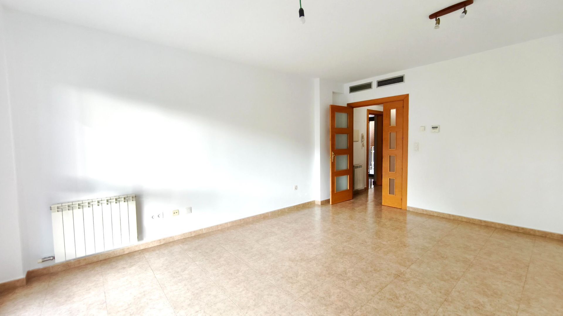 Flat for sale in  Zaragoza Capital  with Air Conditioner, Heating and Terrace
