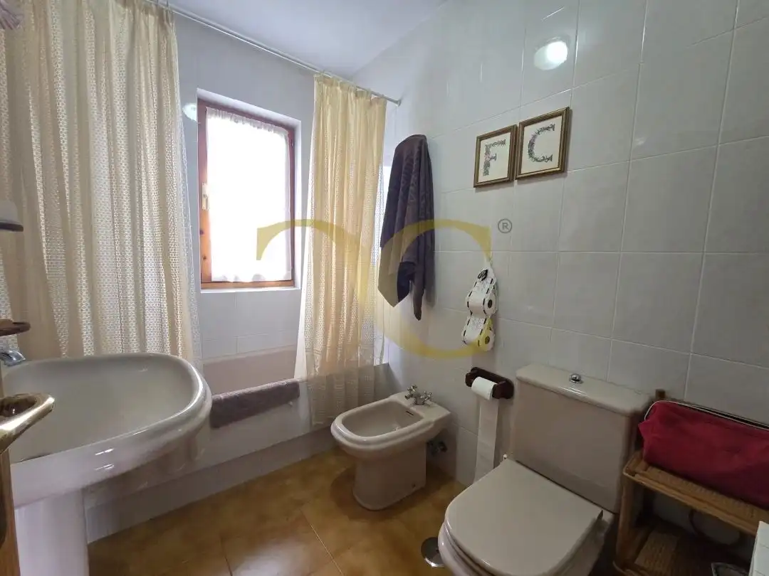 Baño de Casa o chalet en venta en Llanes con Calefacción, Jardín privado y Terraza