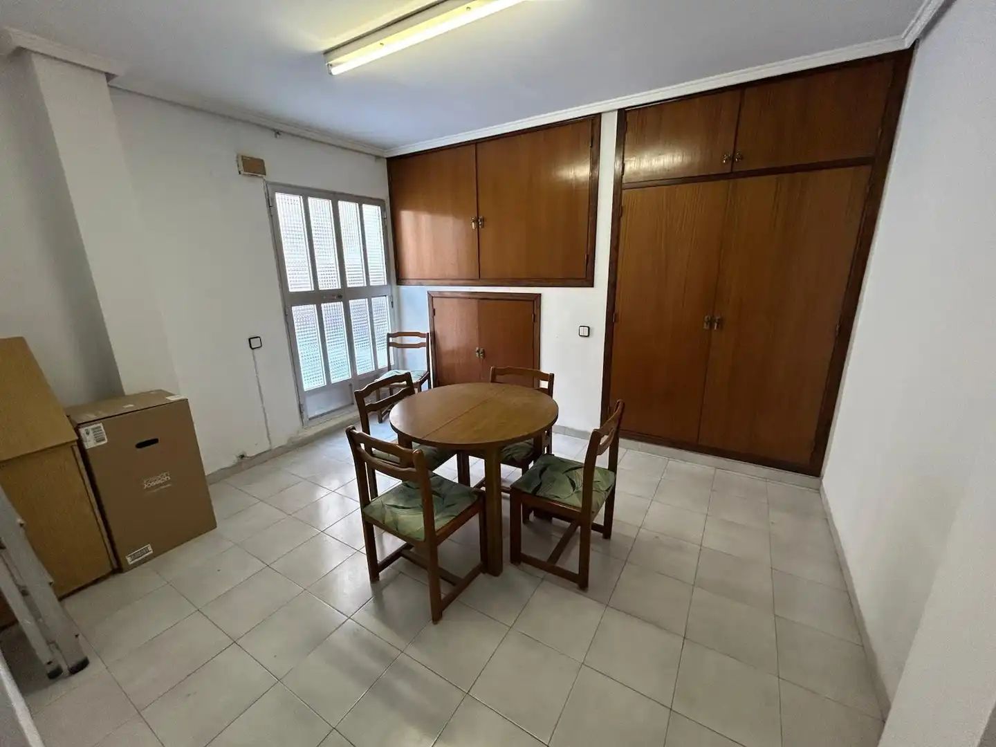 Flat for sale in Valencia  with Air Conditioner, Terrace and Balcony