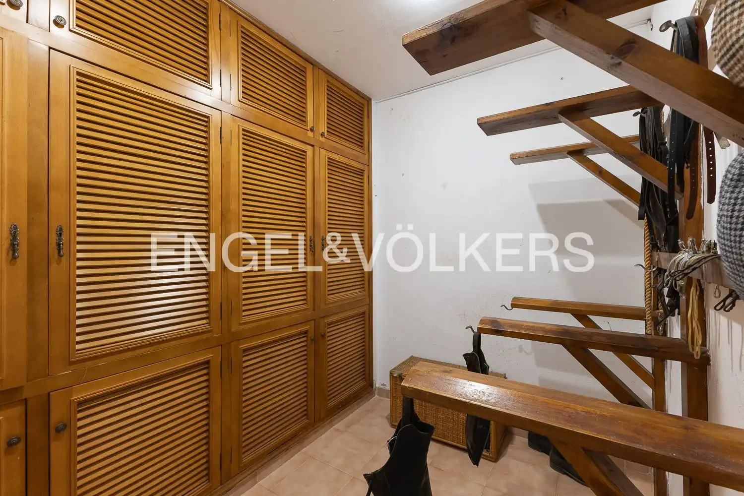 Houses for sale in Paterna  with Air Conditioner, Heating and Private garden