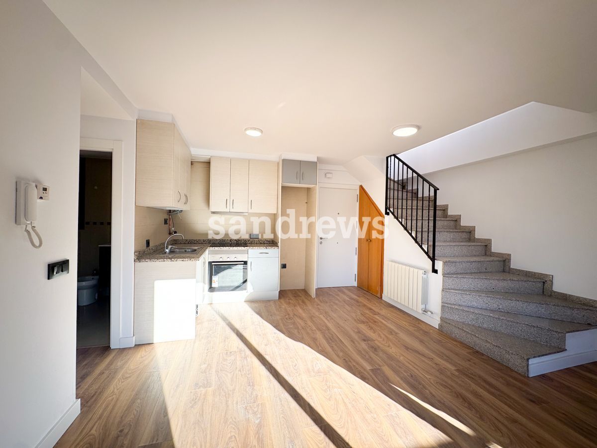 Duplex for sale in Poble Nou - Olivar Gran