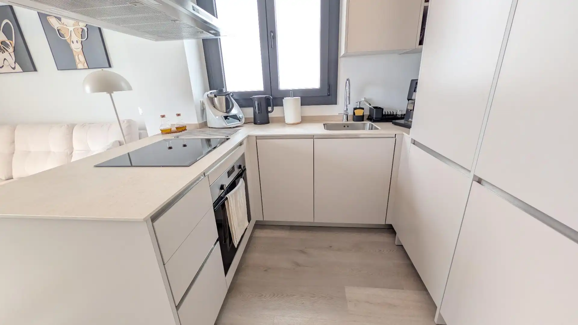 Küche von Wohnung zur Miete in Torremolinos mit Klimaanlage, Heizung und Terrasse