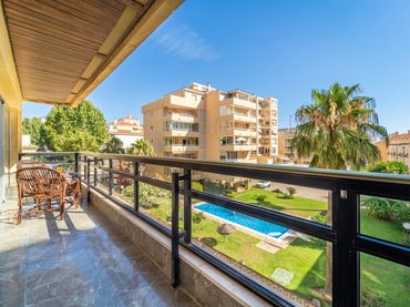 Apartment mit Pool zum Verkauf in Calle REMO 3