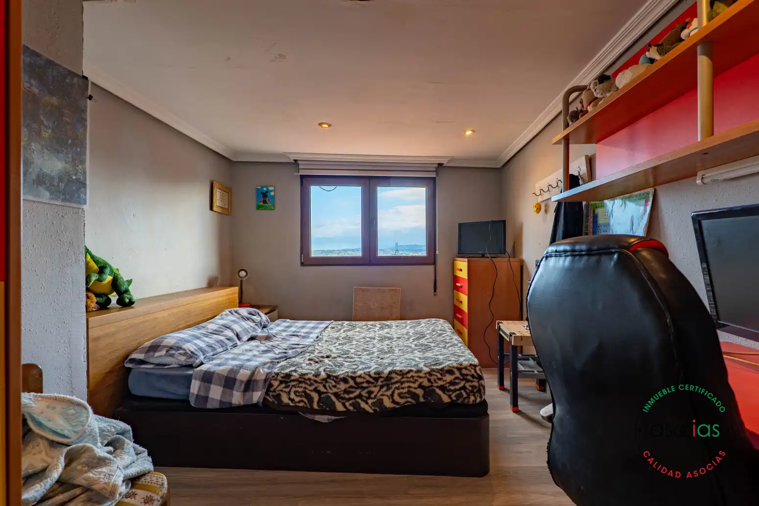 Habitación de Casa adosada en venta en Gijón  con Calefacción, Terraza y Trastero