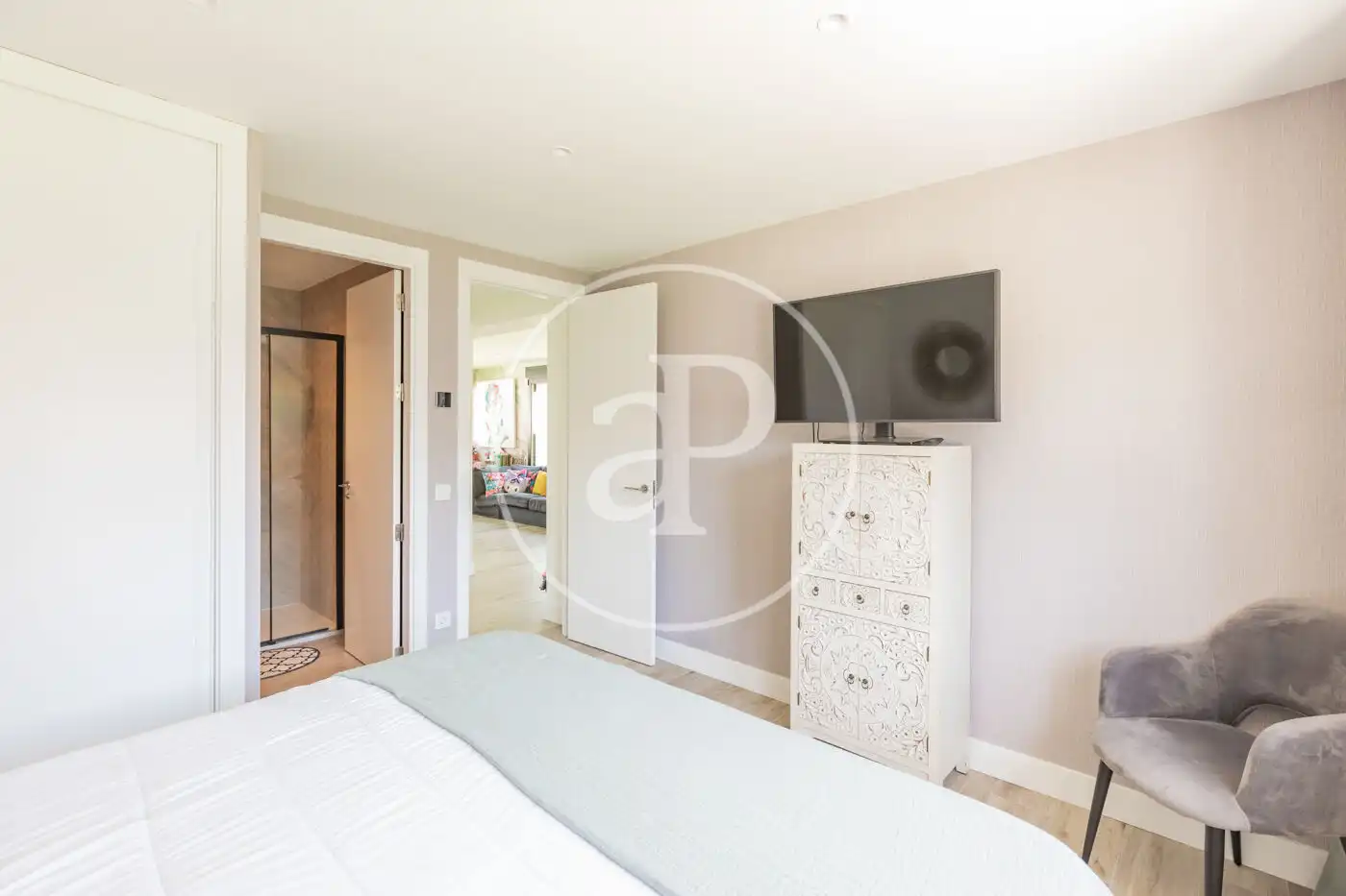 Schlafzimmer von Haus oder Chalet zum Verkauf in Pozuelo de Alarcón mit Klimaanlage, Heizung und Privatgarten