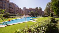 Vista exterior de Apartament en venda en  Valencia Capital amb Aire condicionat, Terrassa i Piscina