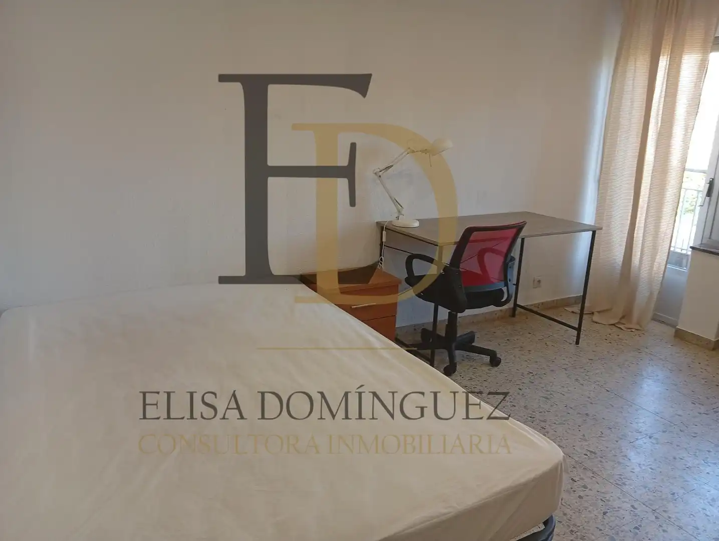 Habitación de Piso de alquiler en Salamanca con Calefacción, Amueblado y Balcón