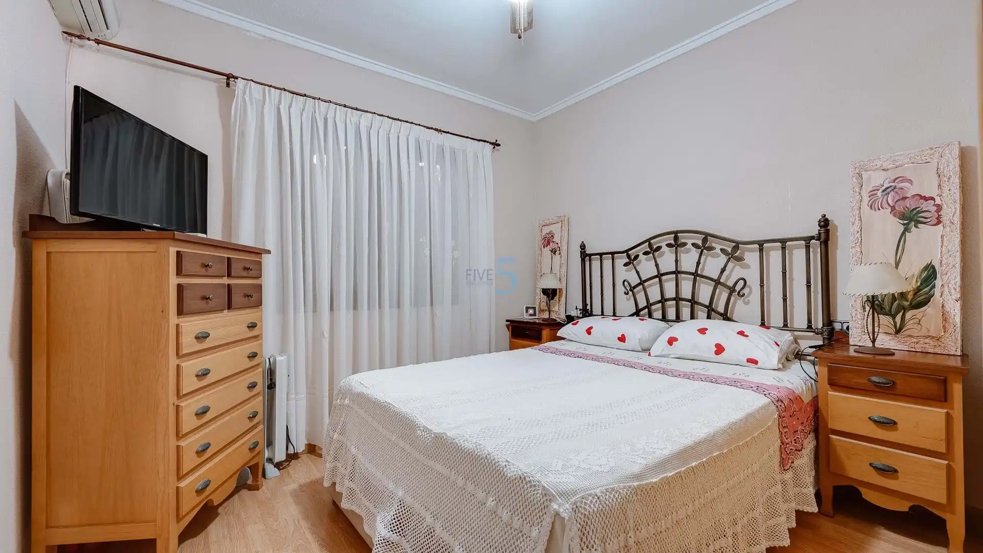 Dormitori de Casa adosada en venda en Los Alcázares amb Aire condicionat, Terrassa i Moblat